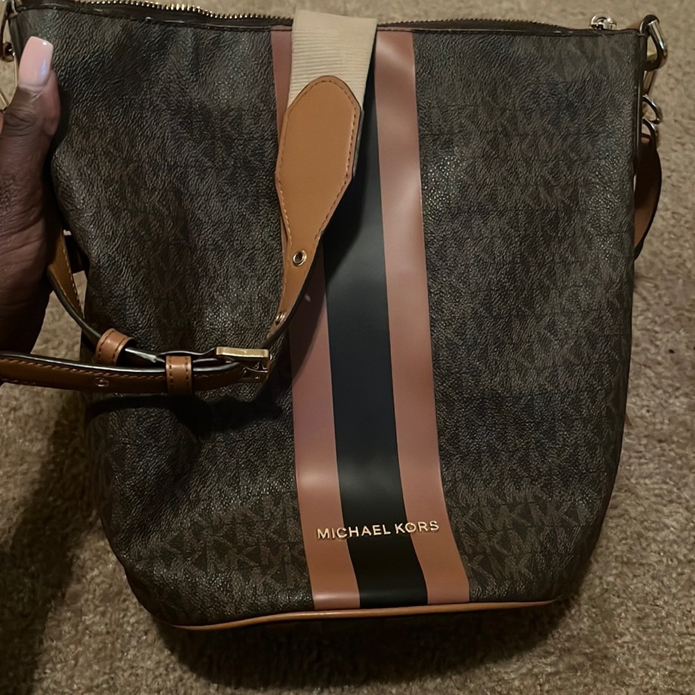 Michael Kors Crossbody